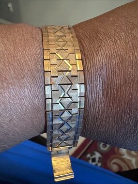 Gold Tone Geometric Link Bracelet Made in Peru 18K double Plated